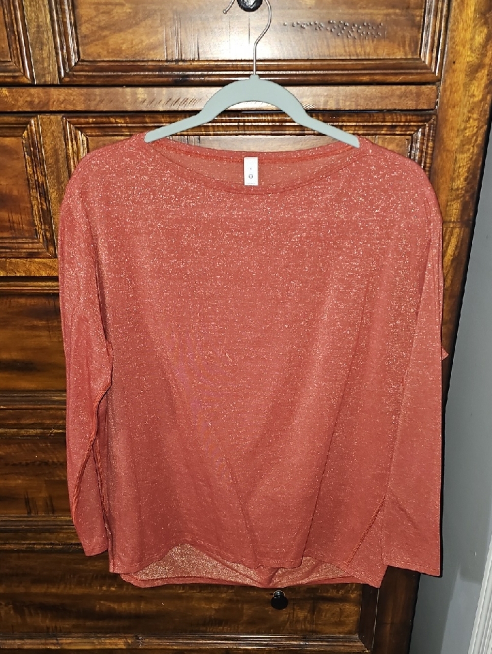 Lululemon Back In Action Sz 6 Womsns Top. Gorgeous Shimmer!! Gold/Red Orange!
